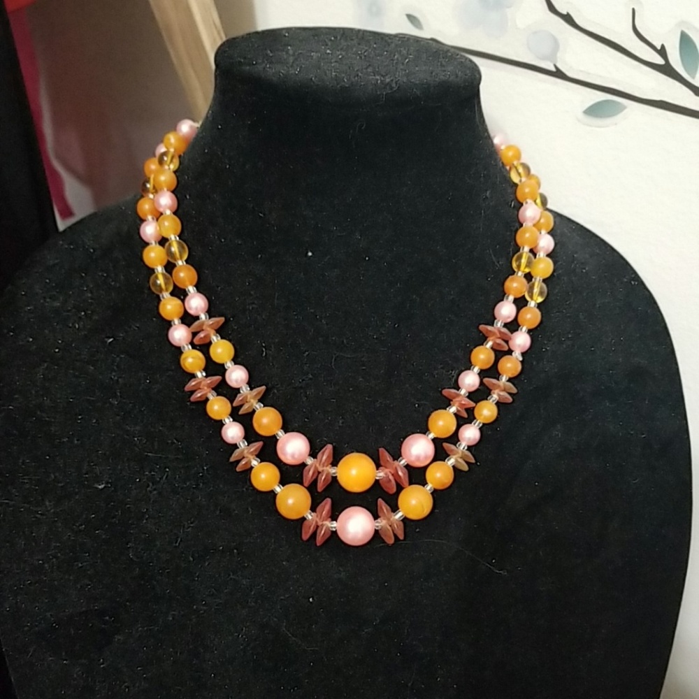 Vintage - necklace pearl like